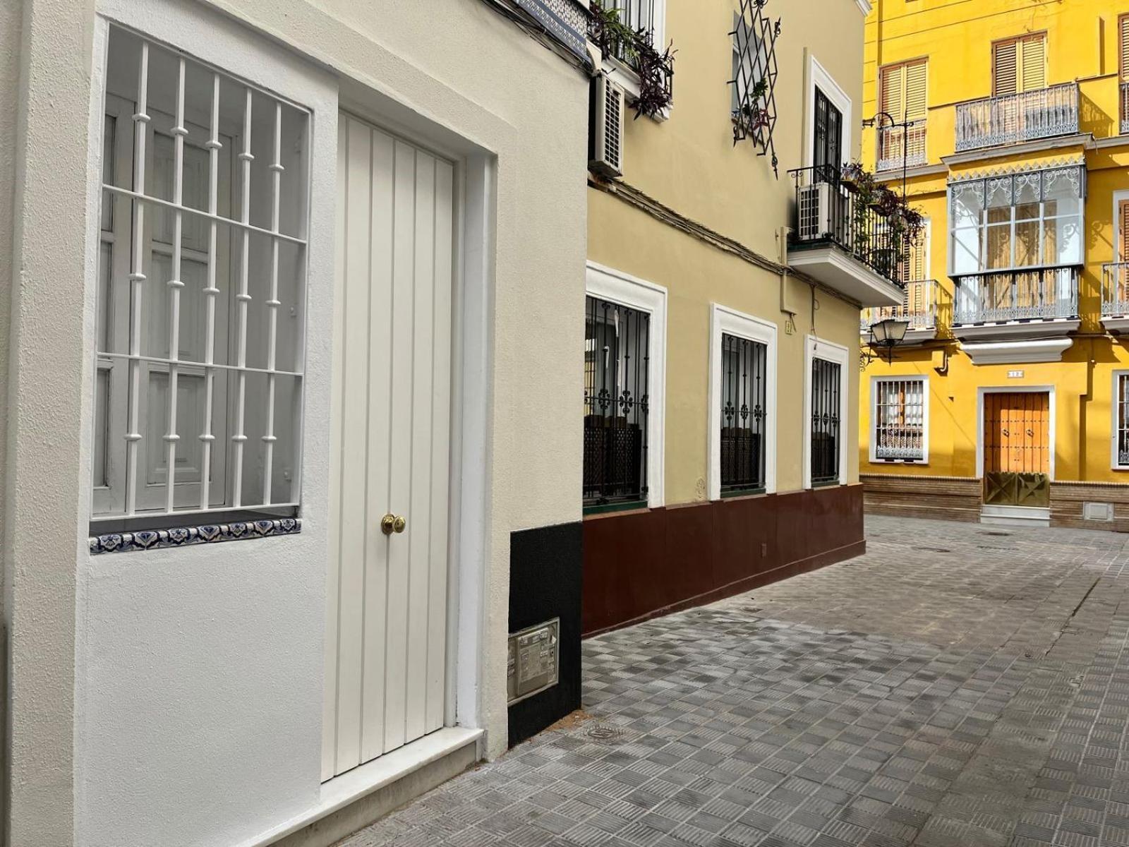 Lovely Loft Junto A La Giralda — Photos 1